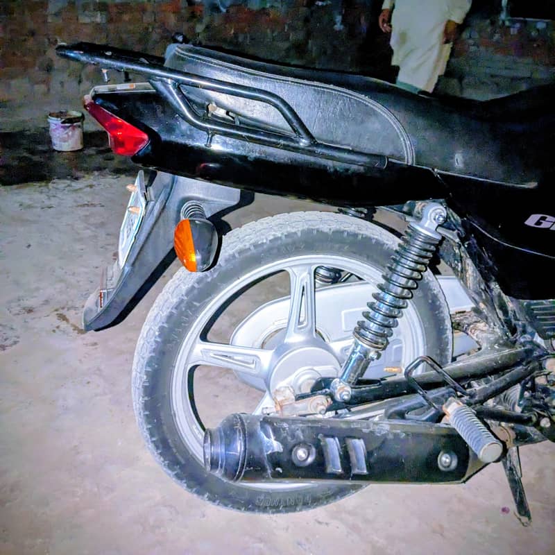 Suzuki 4