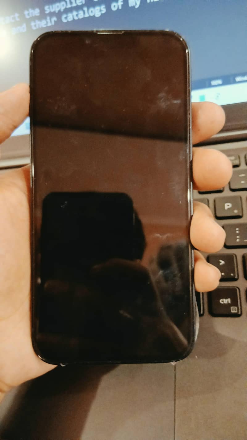 Apple iPhone 14 3