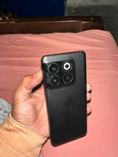 One Plus 10T geming and camera phone PUBG 90 plus fps
