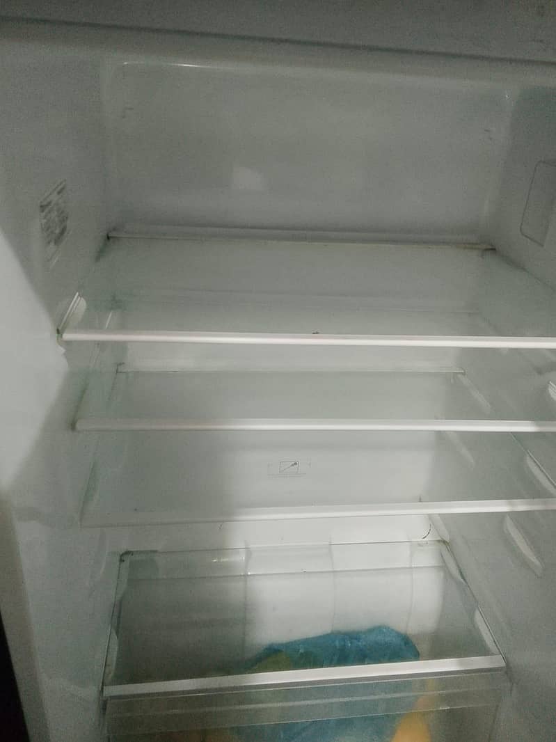 Dawlance medium fridge 2