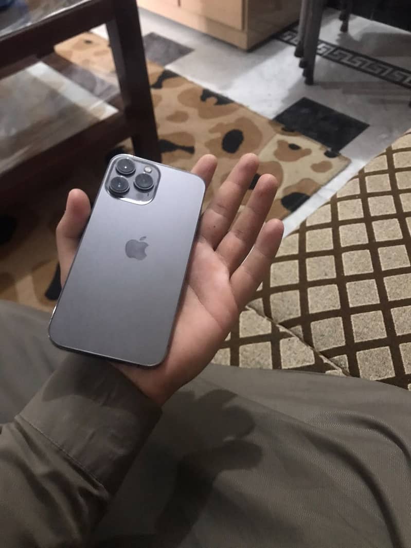 Apple iPhone 13 Pro Max 7
