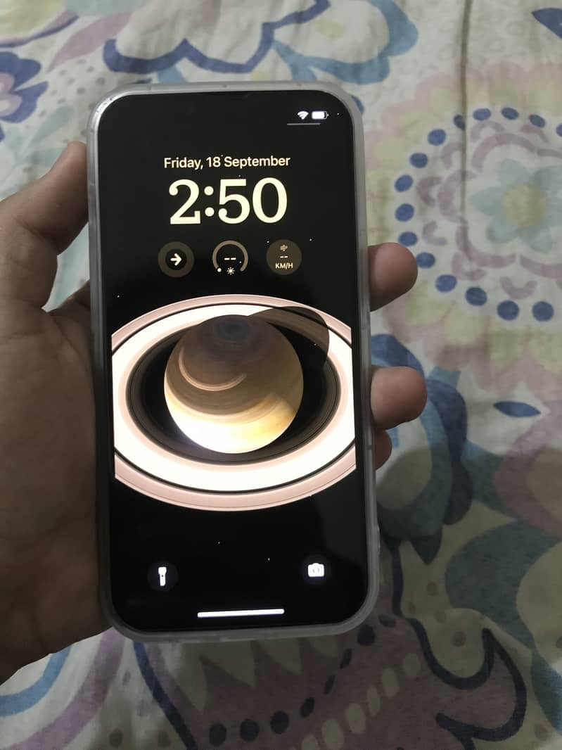 Apple iPhone 14 3
