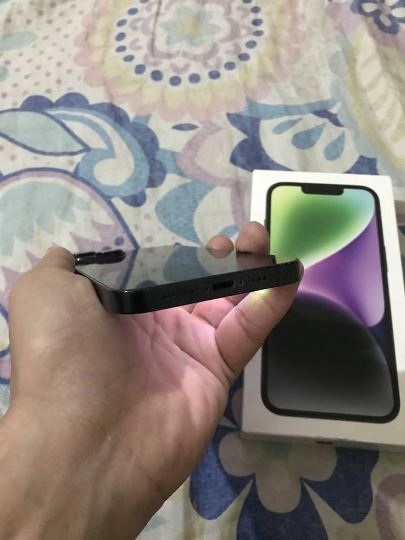 Apple iPhone 14 10