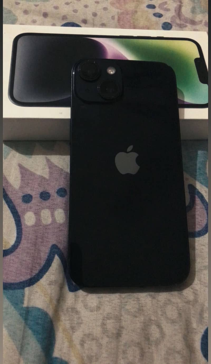 Apple iPhone 14 13