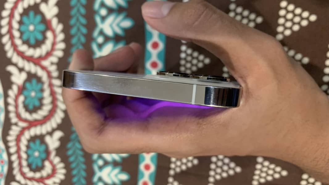 Apple iPhone 13 Pro Max 5