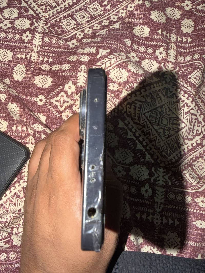 Xiaomi Redmi Note 13 Pro 3
