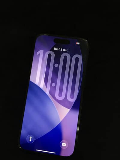 Apple iPhone 15 jv , 99% health, 10/10 condition still in warranty