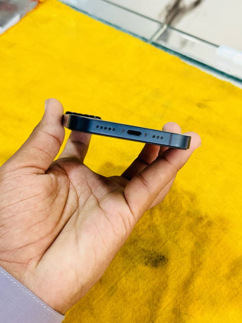Apple iPhone 14 1