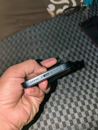 Apple iPhone 14