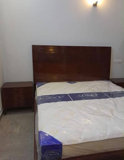 King Size Bed Set with Storage + Showcase