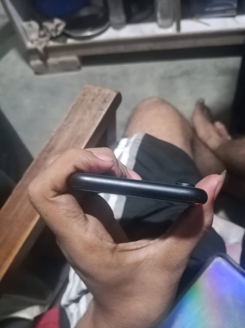 Apple iPhone XR 1