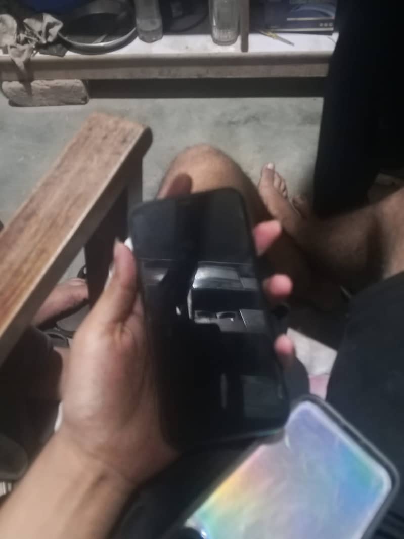 Apple iPhone XR 7
