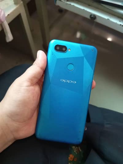 OPPO A12