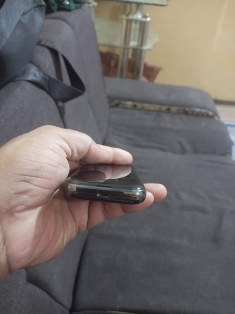 Nokia 8000 2