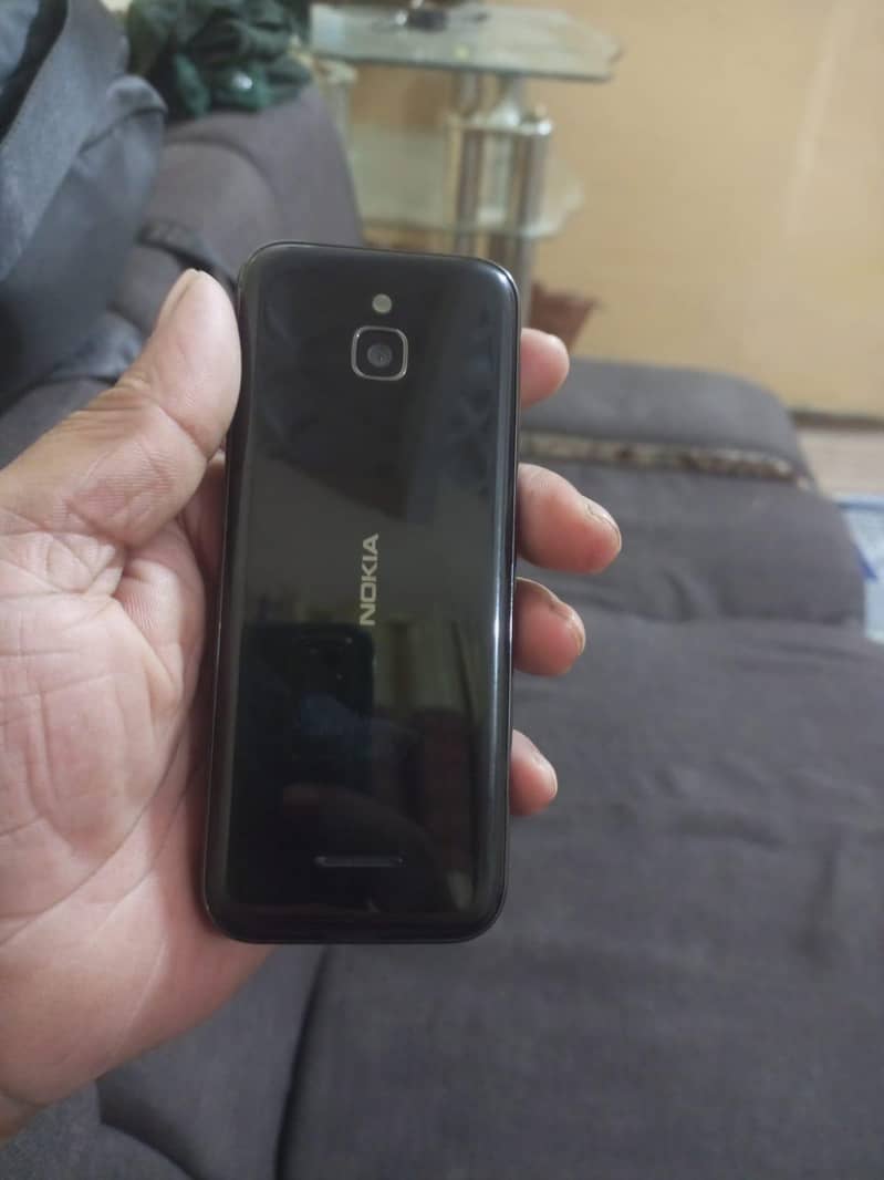 Nokia 8000 4