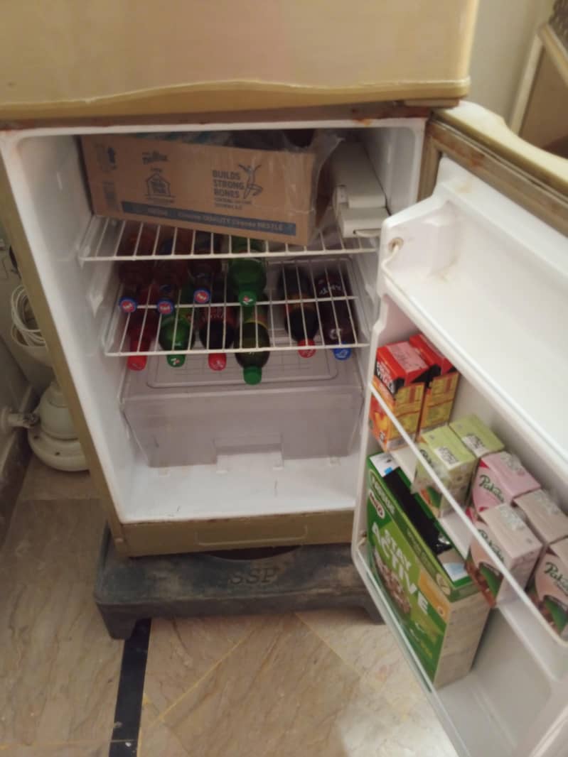 Dawlance small size fridge 2