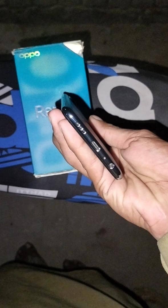 OPPO Reno4 1