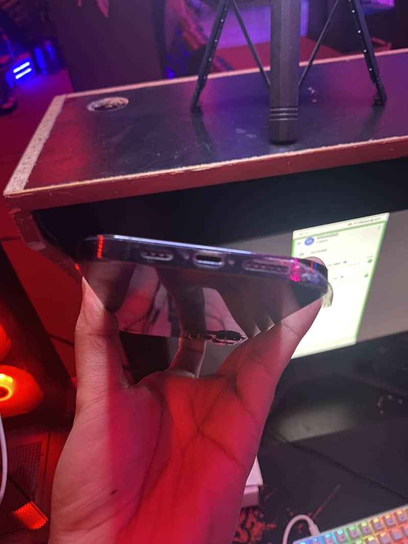 Apple iPhone 12 Pro Max 3