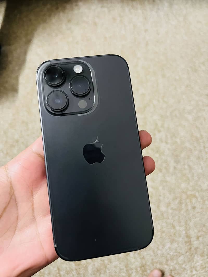 Apple iPhone 14 Pro 0
