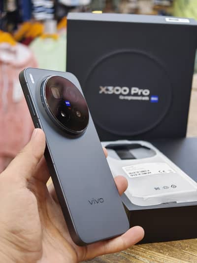 Vivo X300 Pro 6 months warranty