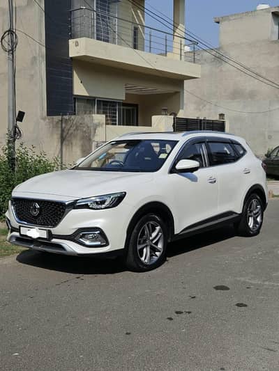 MG HS 2021