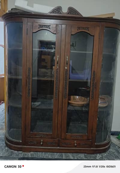 showcase for pots