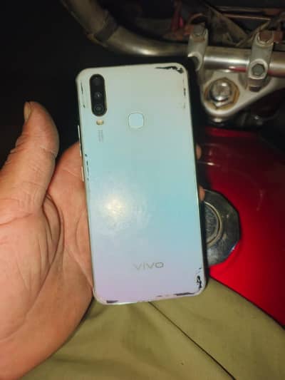 Vivo Y17