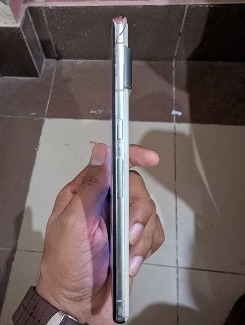 Google Pixel 7 Pro 8