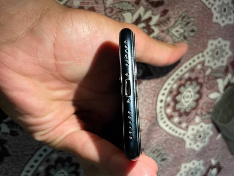 iPhone SE(3rd generation) 1