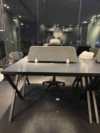 Office tables | 9/10 condition | 6x grey - 4x brown