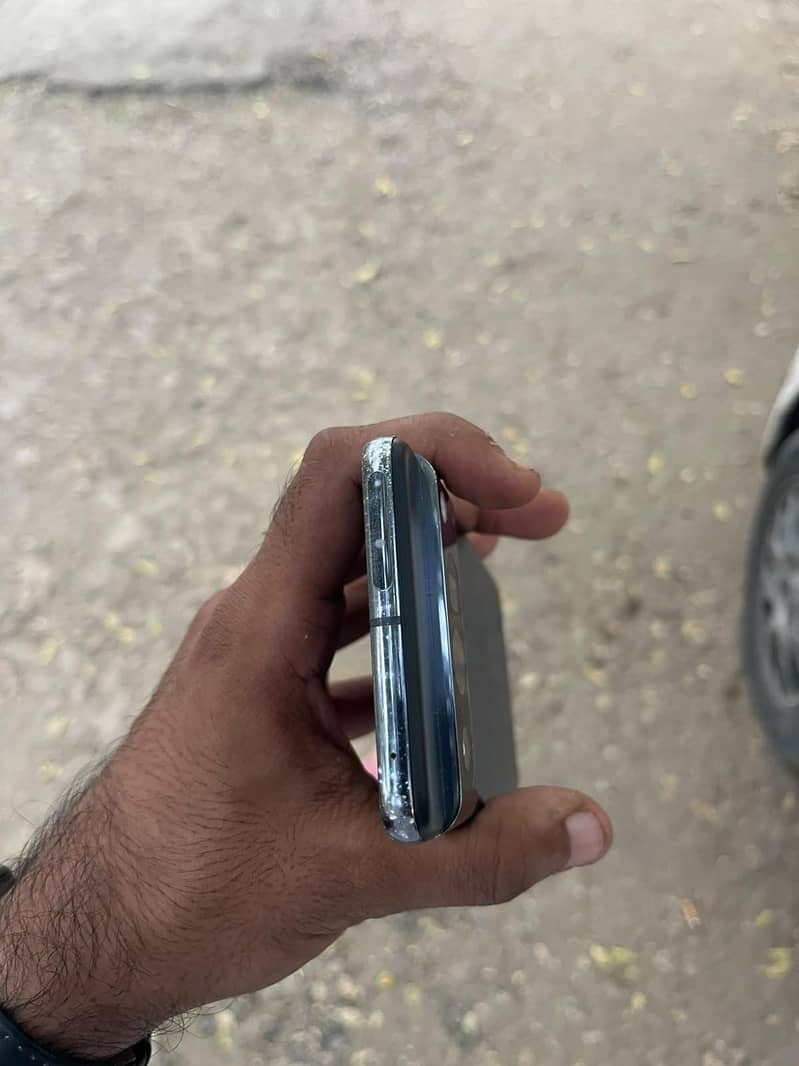 Google Pixel 8 Pro 4