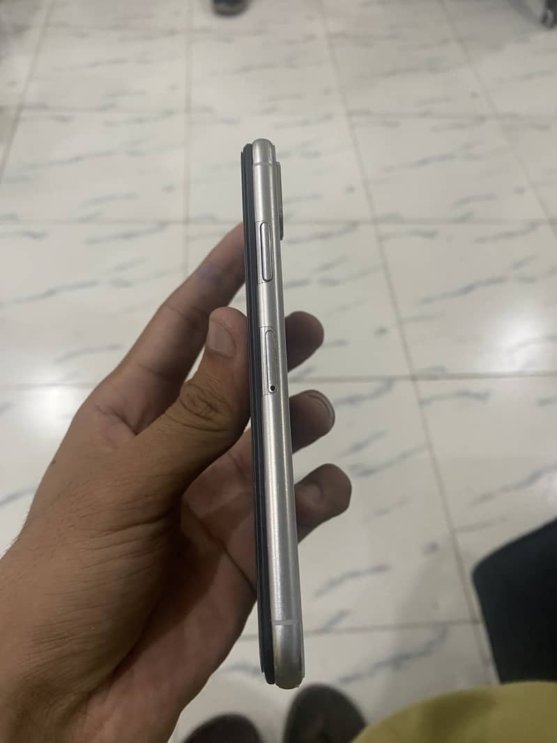 Apple iPhone X 2