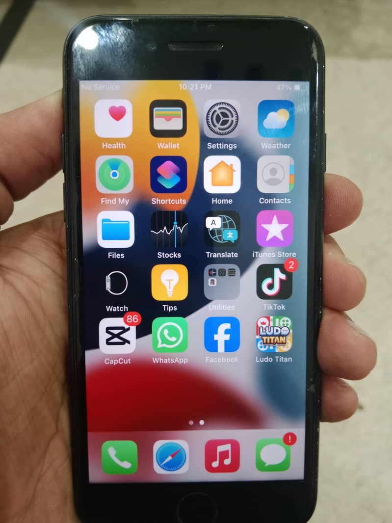Apple iPhone 7 0