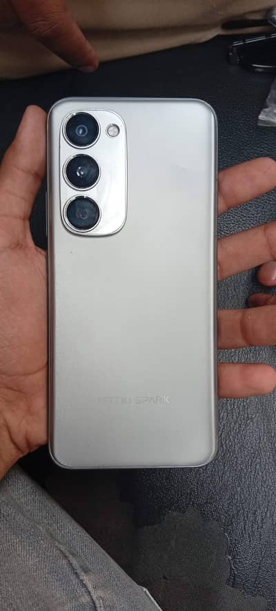 Tecno Spark 40 Pro plus urgent Sale