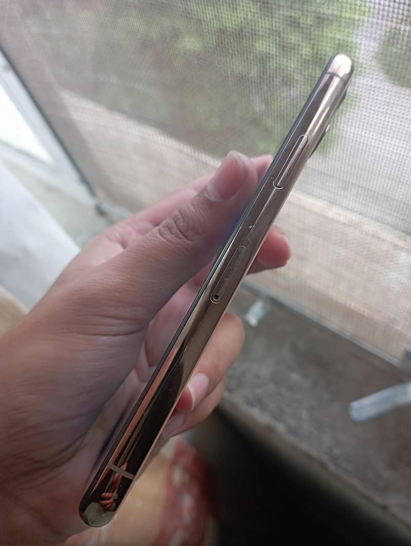 Apple iPhone 11 Pro 5
