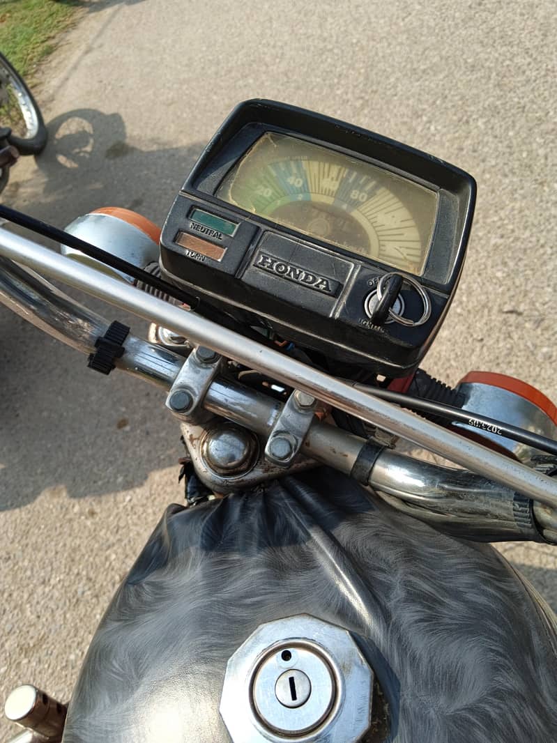 Honda CD 2004 2