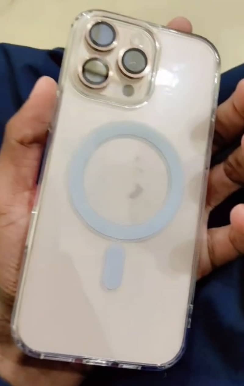 Apple iPhone 16 Pro Max 1