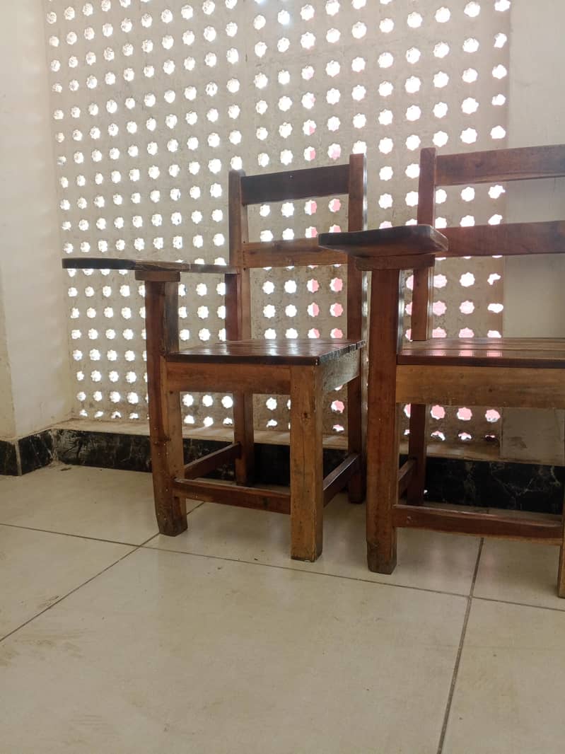 Class room chairs 1