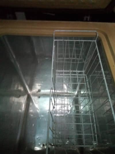 Dawlance 2 in 1 . freezer +fridge