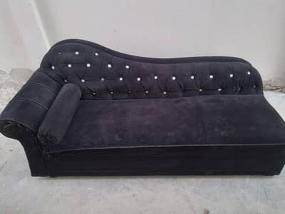 stylish dewan black sofa