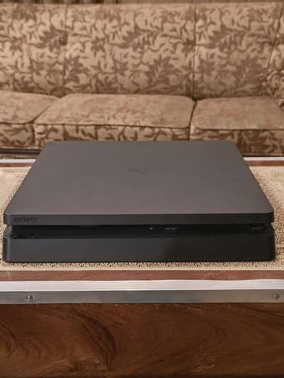 PS4 Slim 1TB Jailbreak (Full of games)