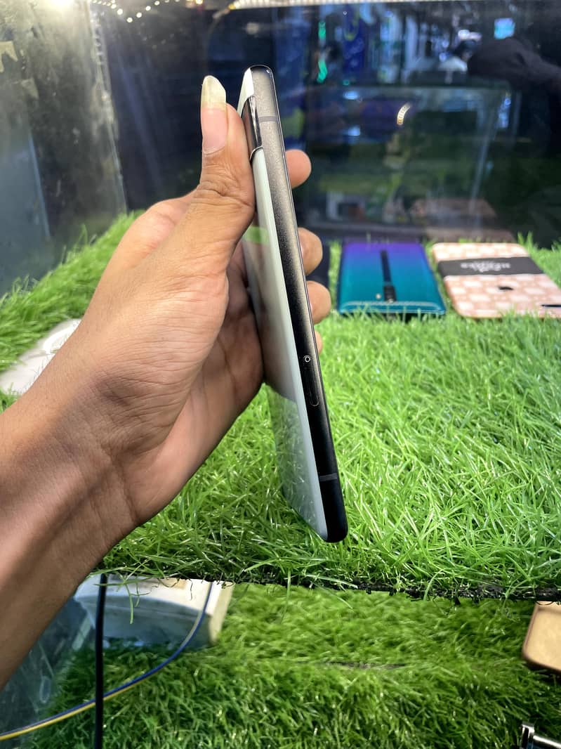 Google Pixel 6a 3