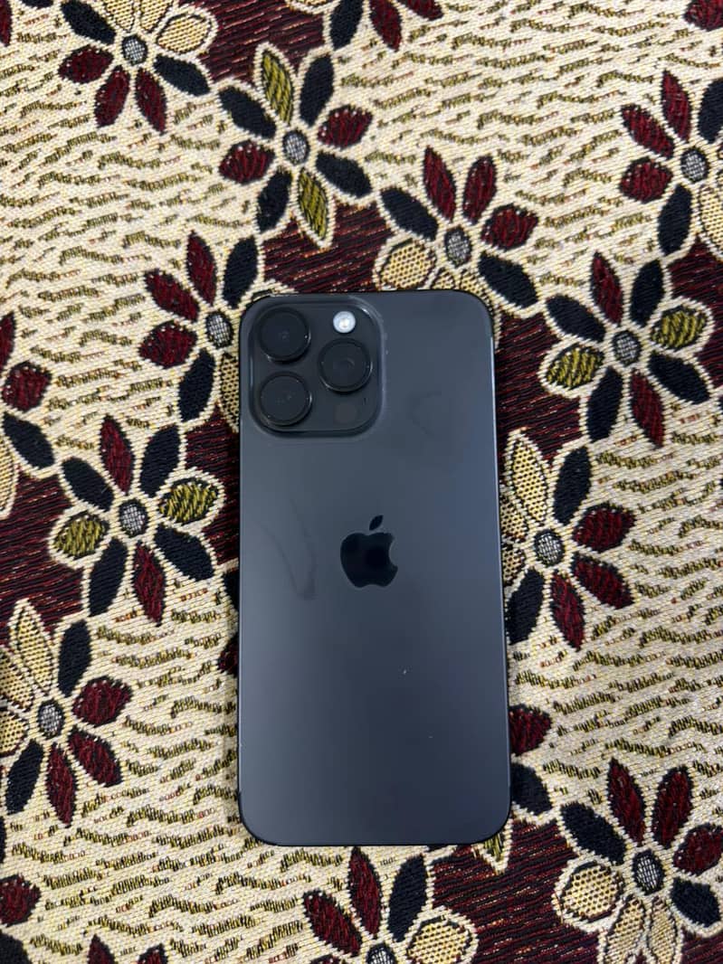Apple iPhone 15 Pro Max 0