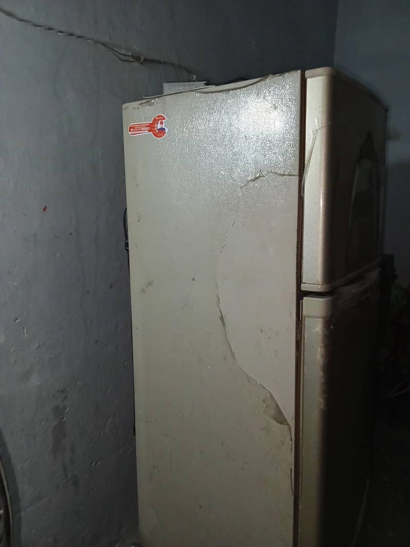 Dawlance fridge 1
