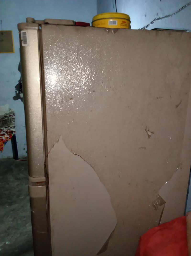 Dawlance fridge 9