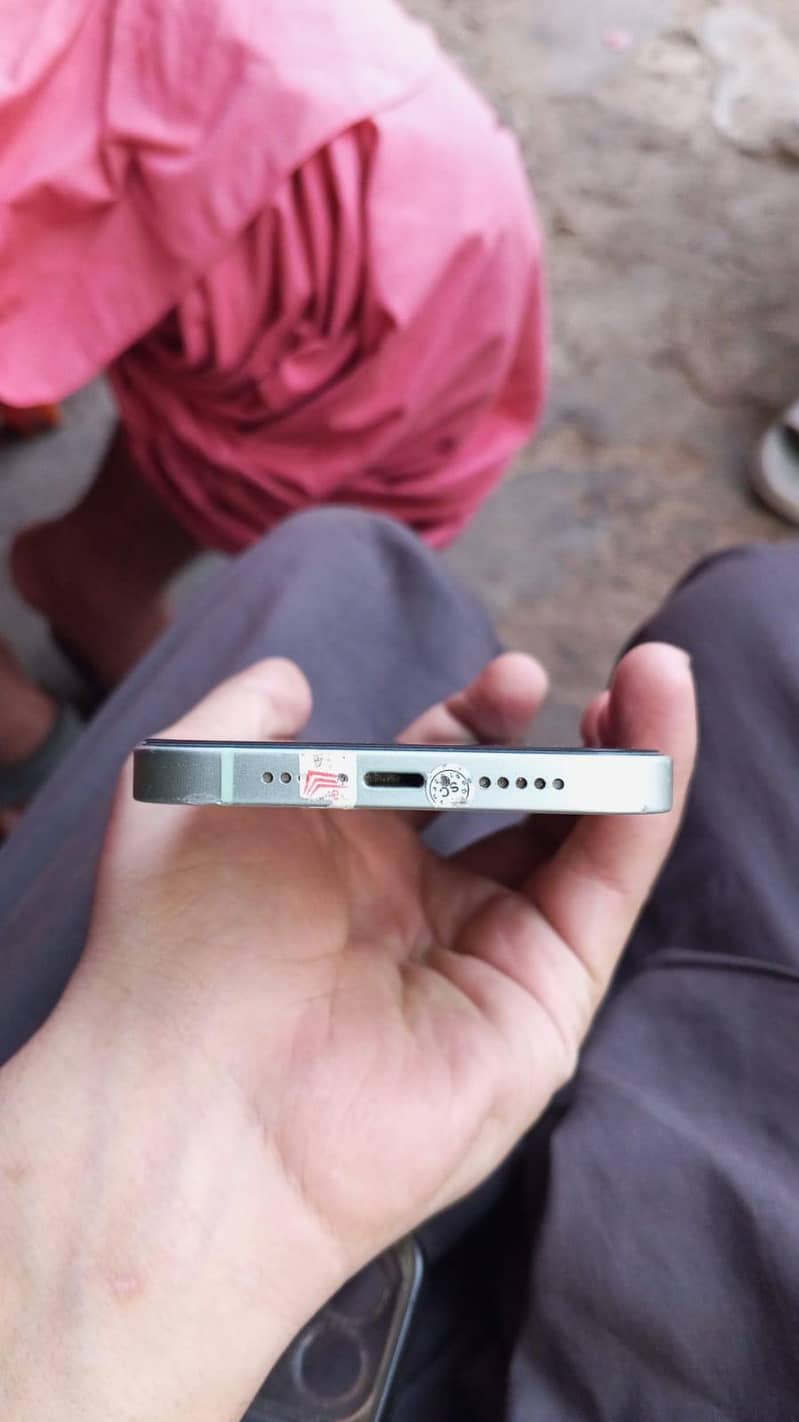 Apple iPhone 12 2