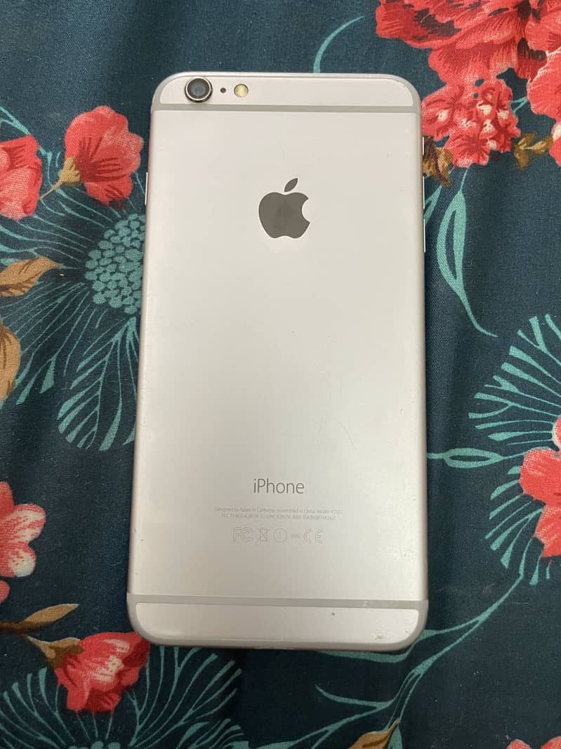 Apple iPhone 6 Plus 1