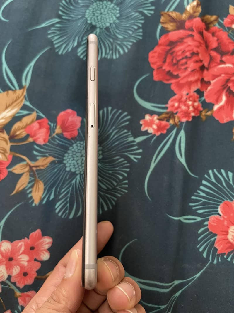 Apple iPhone 6 Plus 2