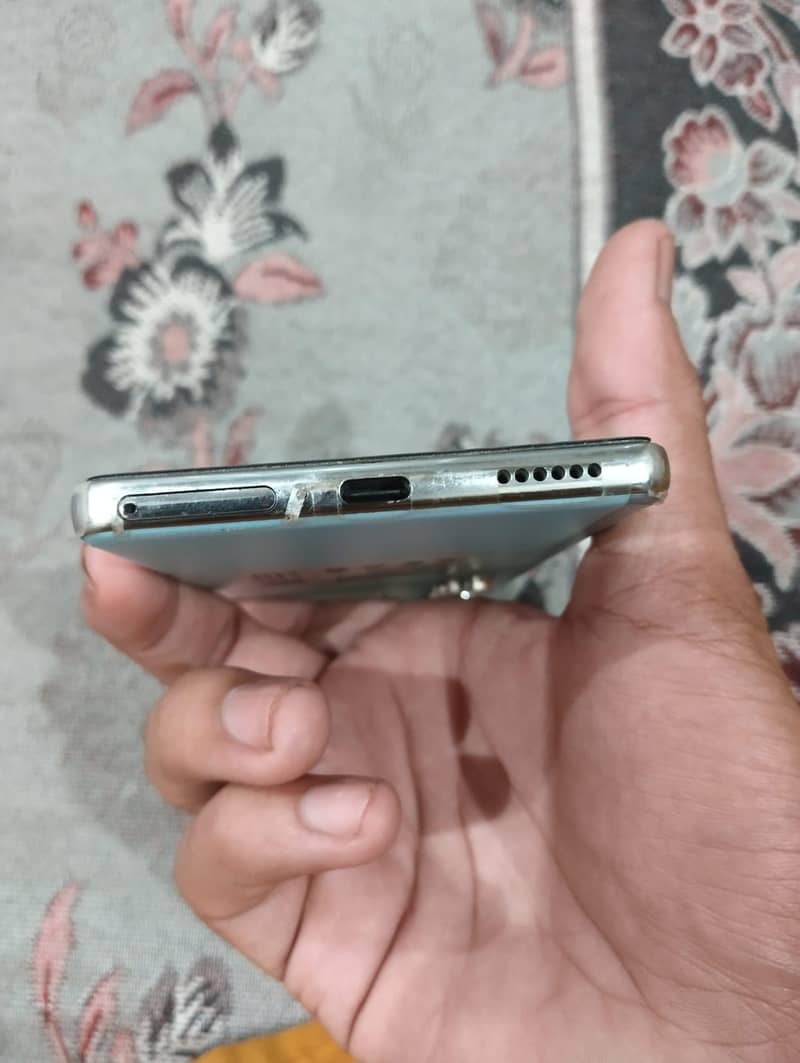 Tecno CAMON 40 4
