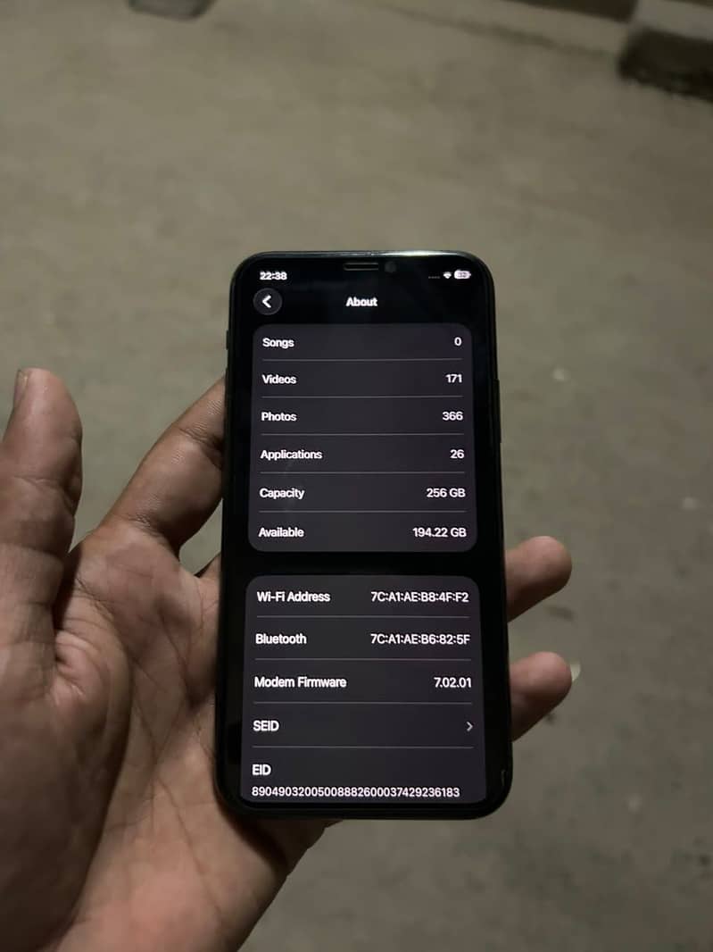 Apple iPhone 11 Pro 4